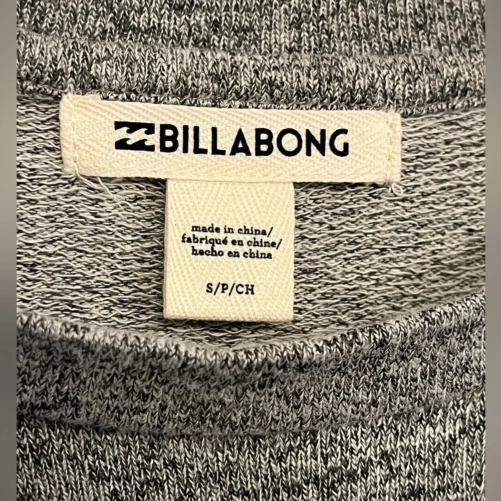 Billabong Women's Top, gray, new! oversized! - Picture 3 of 9